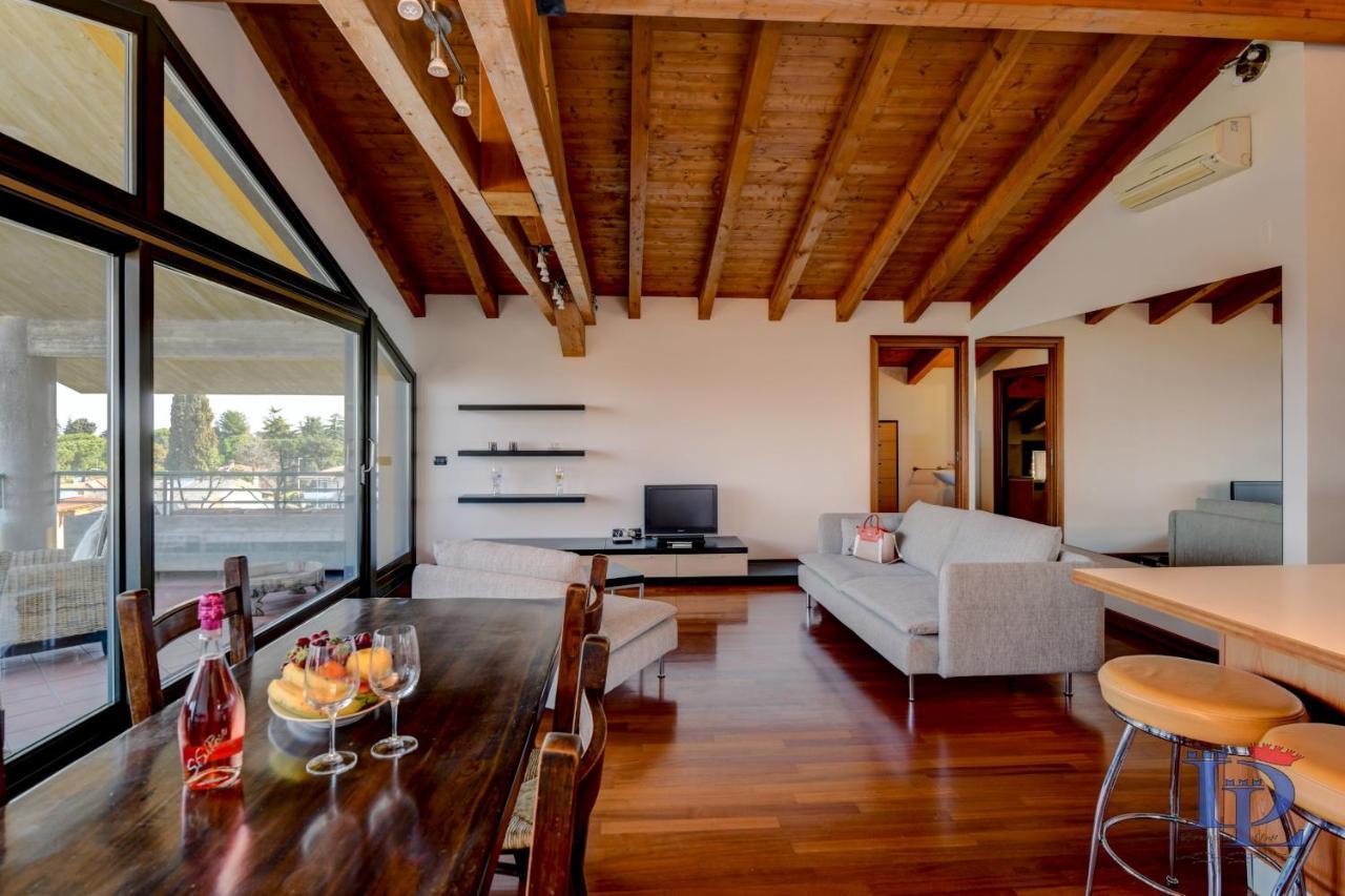 Desenzanoloft Official Partner Marriott Homes & Villas - Paradise Lake View In A 5 Pools Exclusive Residence Desenzano del Garda Luaran gambar